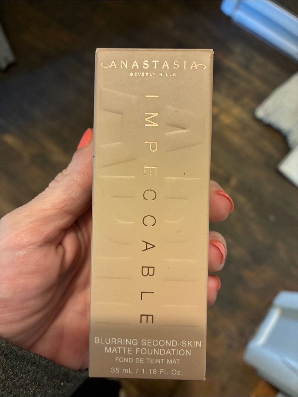 Anastasia Beverly Hills Impeccable Blurring Matte Foundation - Tan